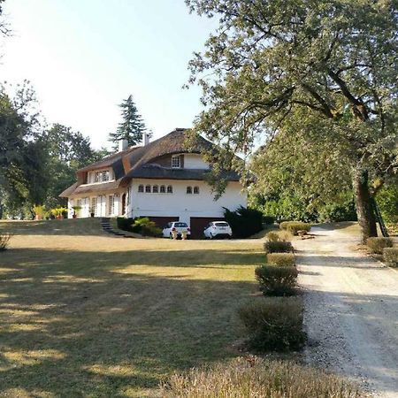 La Belle Chaumiere Acomodação com café da manhã Bretagne-de-Marsan Exterior foto