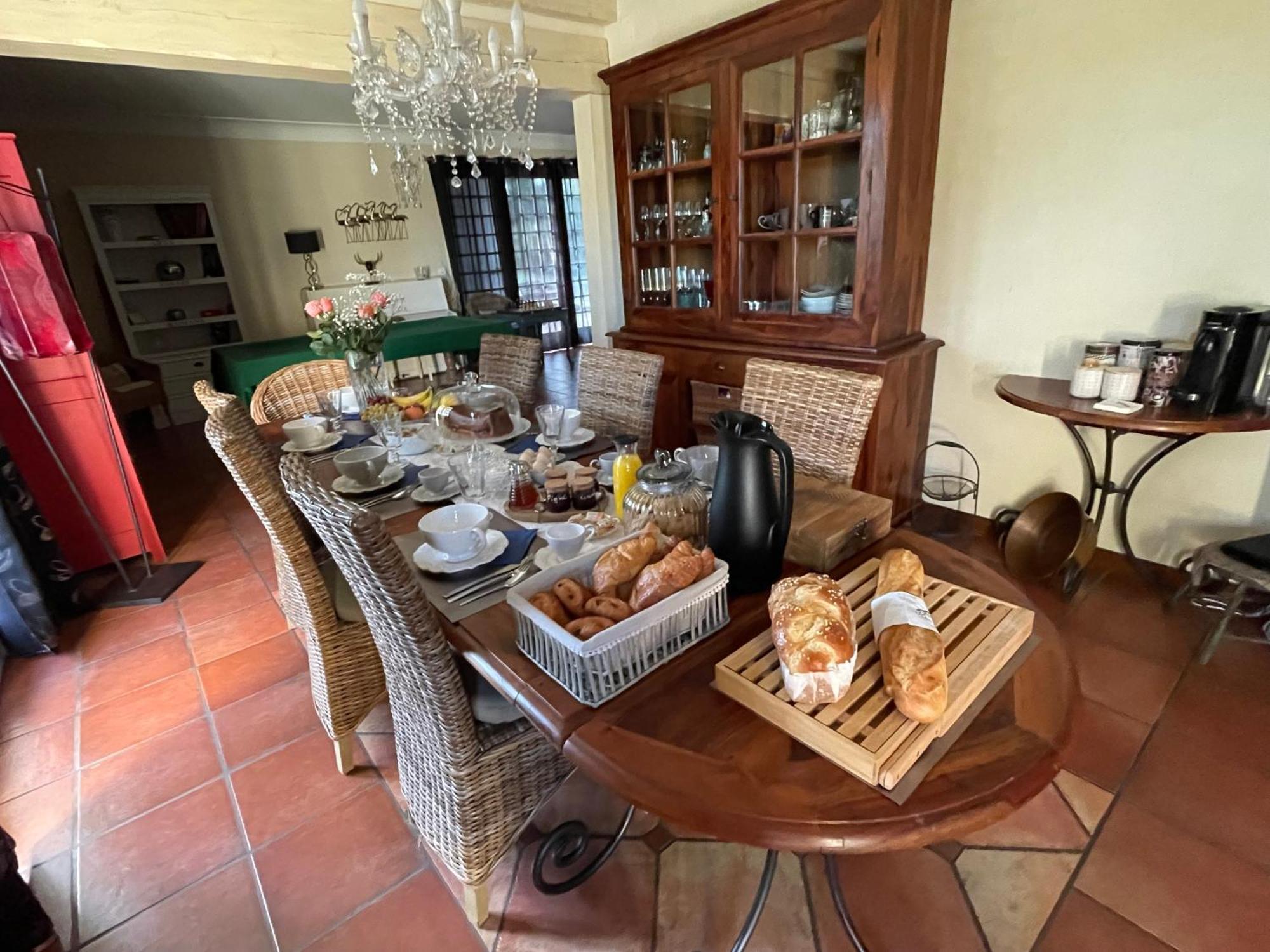 La Belle Chaumiere Acomodação com café da manhã Bretagne-de-Marsan Exterior foto