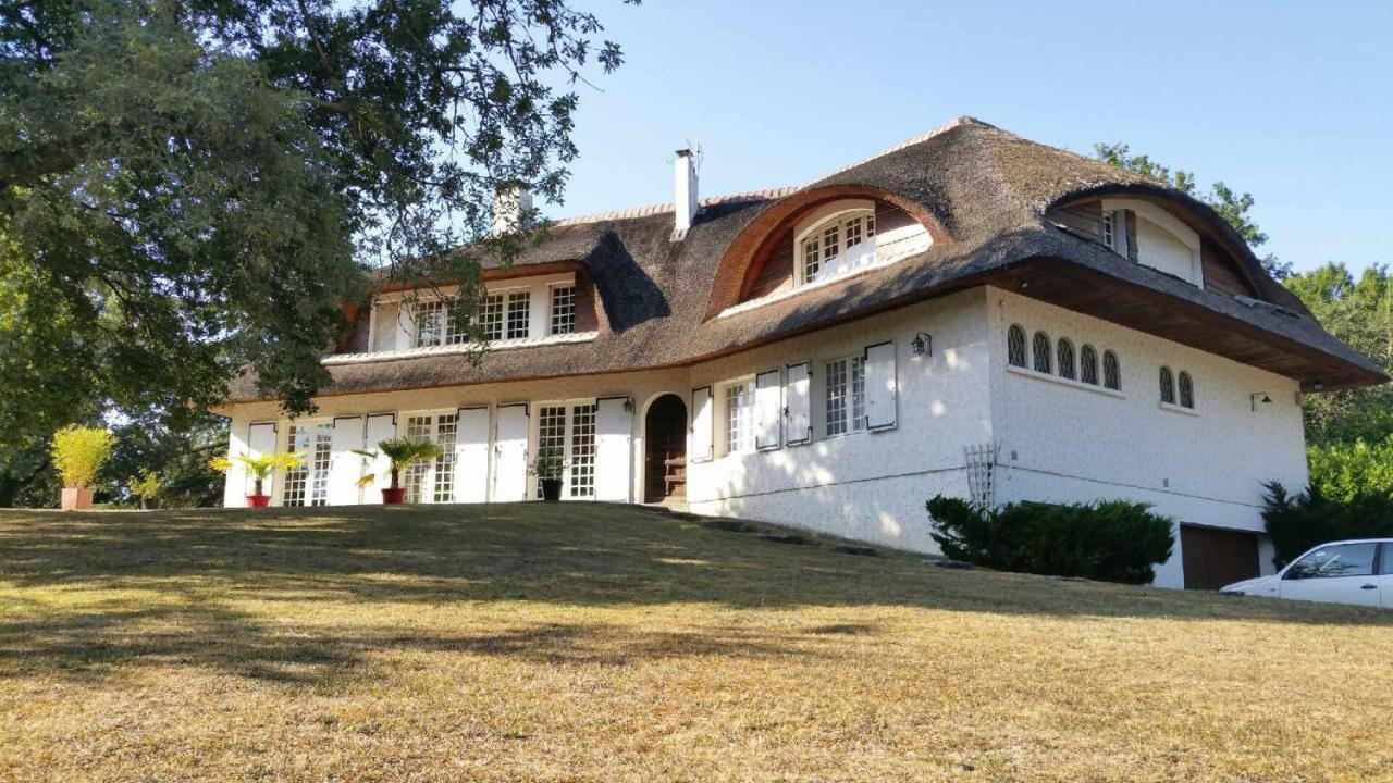 La Belle Chaumiere Acomodação com café da manhã Bretagne-de-Marsan Exterior foto