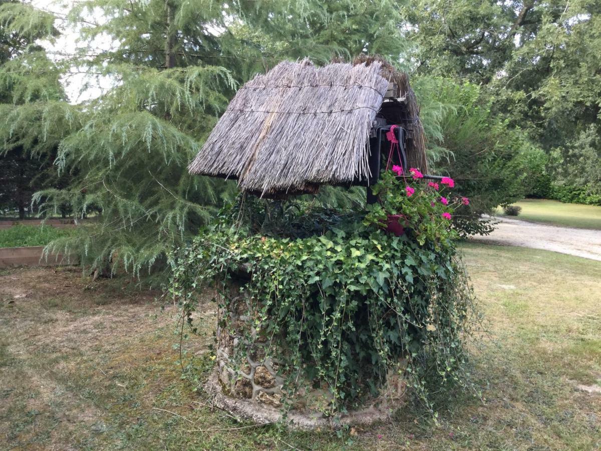 La Belle Chaumiere Acomodação com café da manhã Bretagne-de-Marsan Exterior foto