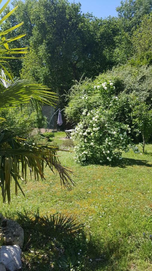 La Belle Chaumiere Acomodação com café da manhã Bretagne-de-Marsan Exterior foto